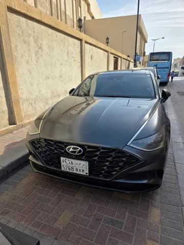 هيونداي سوناتا 2-5l-full-option 2023 مستعملة