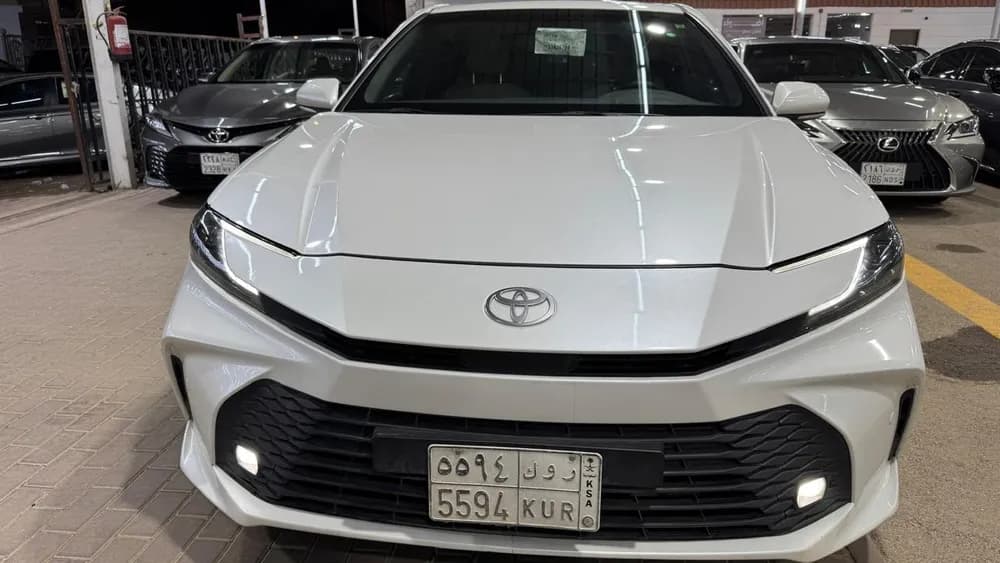 Used Toyota Camry 2.4 Hybrid XLE 2025