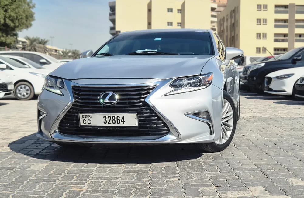 Used Lexus ES 350 4 door 3.5L 2015
