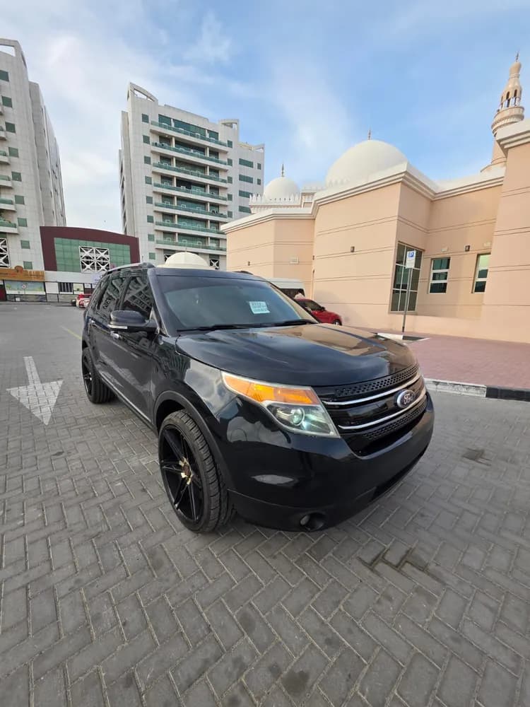Used Ford Explorer 3.5L V6 XLT AWD Full Option 2015