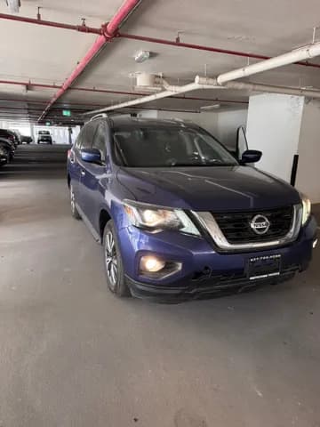 نيسان باثفايندر 3.5L SV 4WD 2017 مستعملة نيسان باثفايندر 3.5L SV 4WD 2017 مستعملة used_cars.forSale