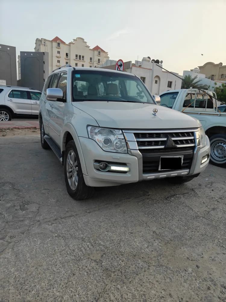 Used Mitsubishi Pajero GLS V6 2020