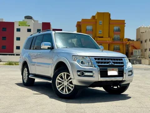 Used Mitsubishi Pajero 3.8L GLS 5 Door high 2017 Used Mitsubishi Pajero 3.8L GLS 5 Door high 2017 for sale