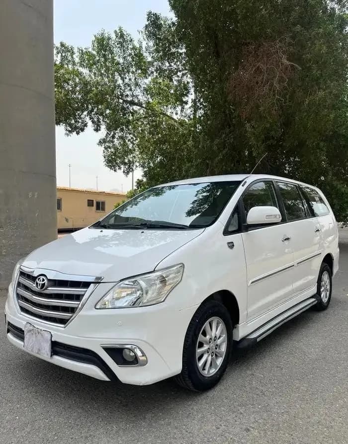 Used Toyota Innova 2.7L XL 2015