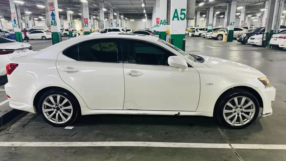 Used Lexus IS 300 4 door 3.0L 2007