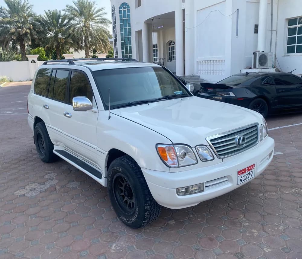 Used Lexus LX 4.7 Premier 2001