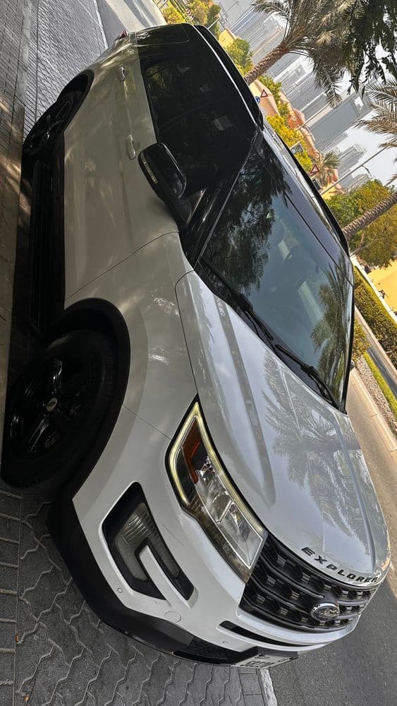 Used Ford Explorer 3.5L V6 XLT AWD Full Option 2017