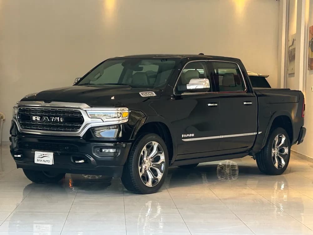 Used Dodge RAM 1500 SLT CREW 2019