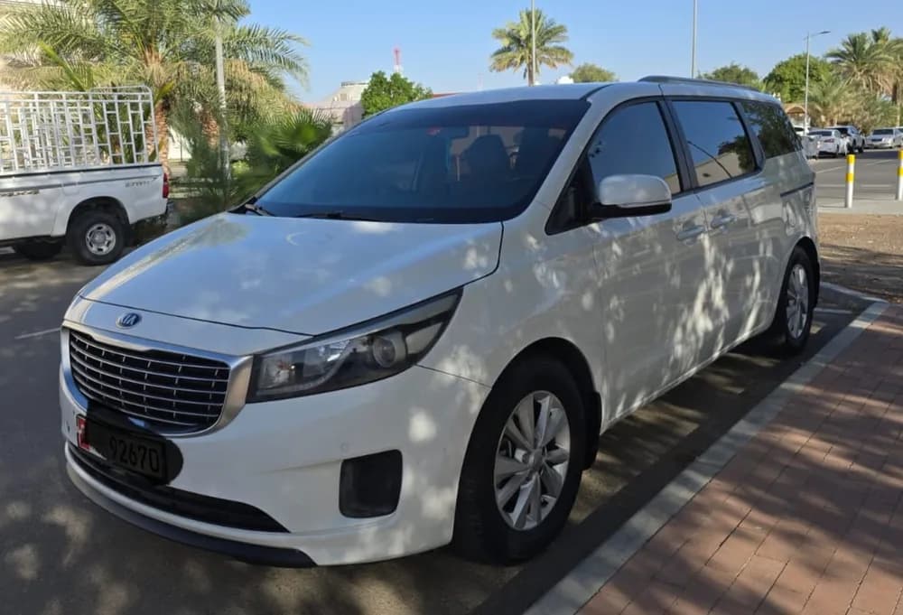 Used Kia Carnival 2016