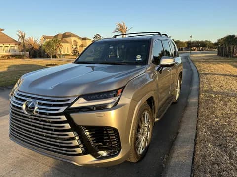 Used Lexus LX 600 Prestige AWD (7-Seats) 2022 Used Lexus LX 600 Prestige AWD (7-Seats) 2022 used_cars.forSale