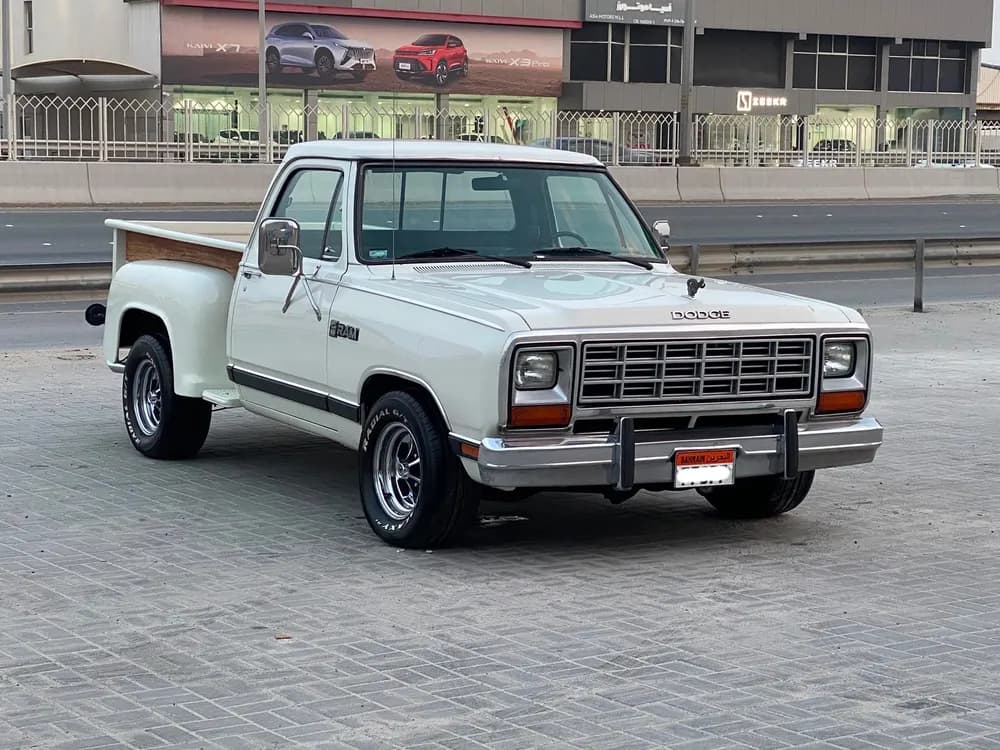 Used Dodge RAM 1500 SLT CREW 1985