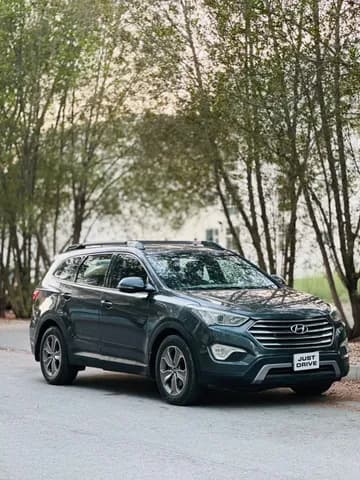 Used Hyundai Santa Fe 3.3L AWD 2015 Used Hyundai Santa Fe 3.3L AWD 2015 for sale