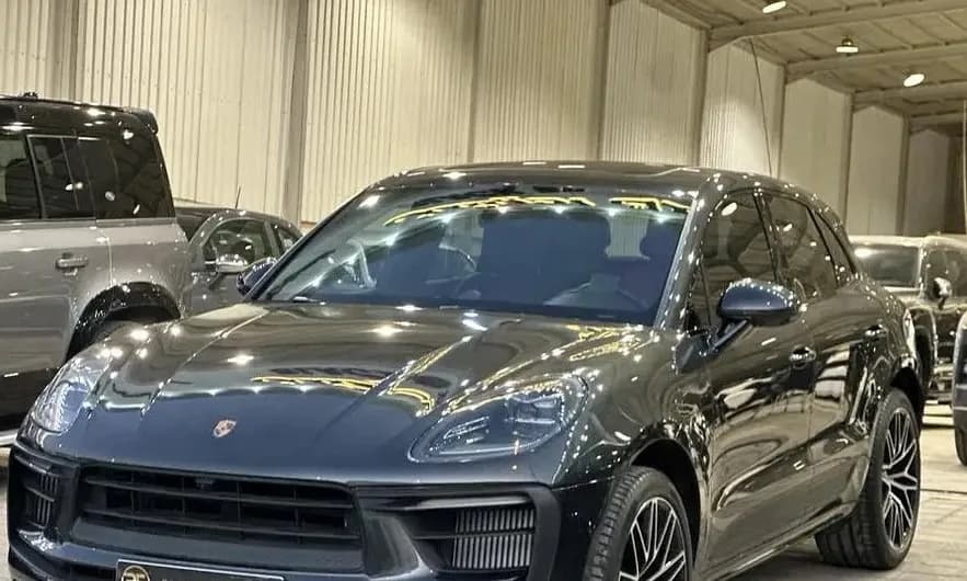 Used Porsche Macan Standard 2025