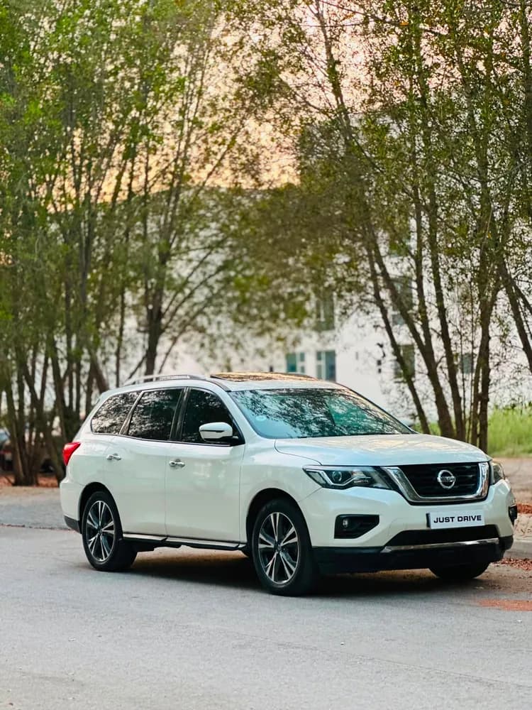 Used Nissan Pathfinder 3.5 SE 2018