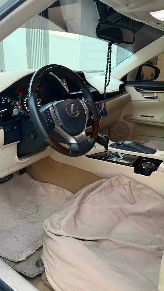 Used Lexus ES 350 4 door 3.5L 2014