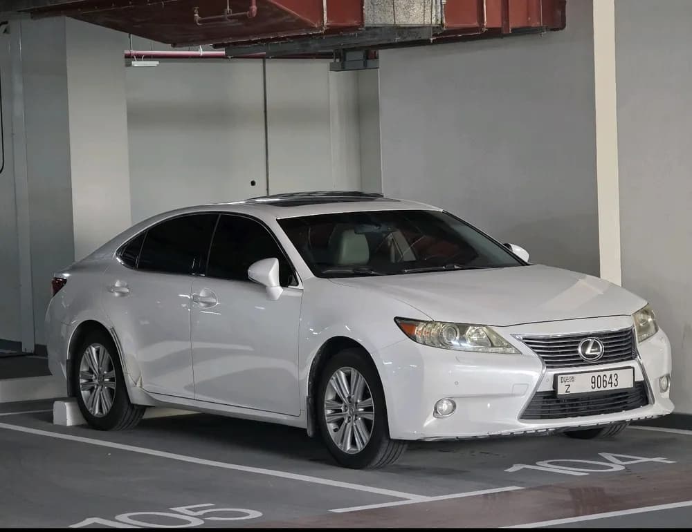لكزس إي أس 350 4 door 3.5L 2013 مستعملة