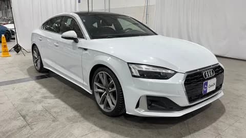أودي سبورت ياك أي5 2024 مستعملة أودي سبورت ياك أي5 2024 مستعملة used_cars.forSale