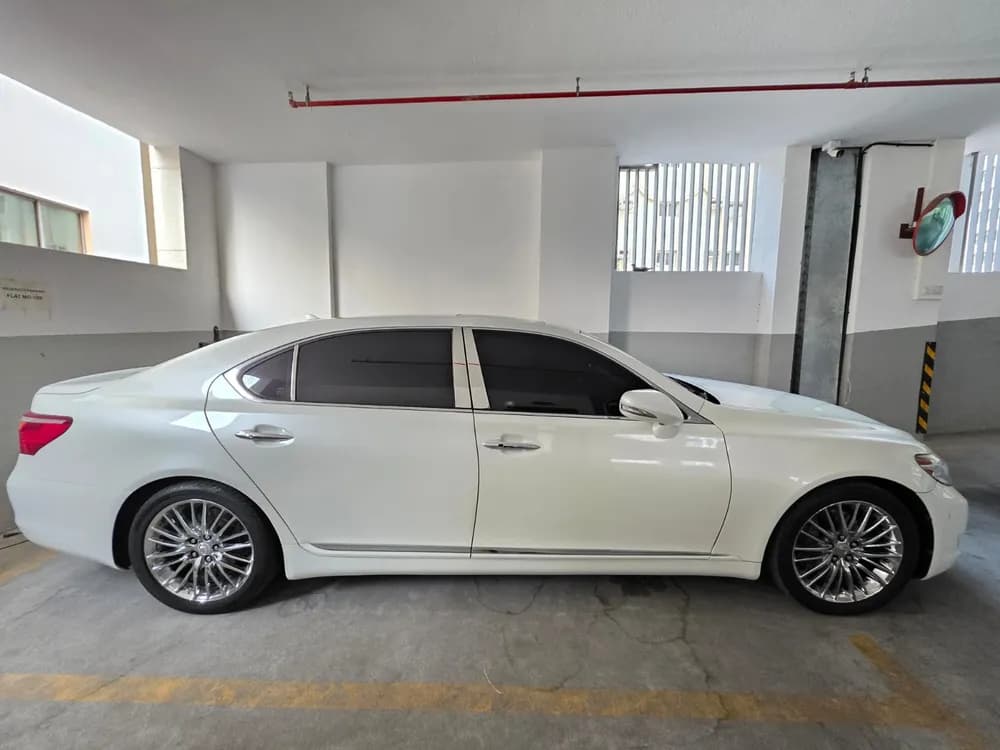 Used Lexus LS 460L 4 door 4.6L LWB 2011