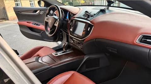مازيراتي غبلي S 2014 مستعملة مازيراتي غبلي S 2014 مستعملة used_cars.forSale