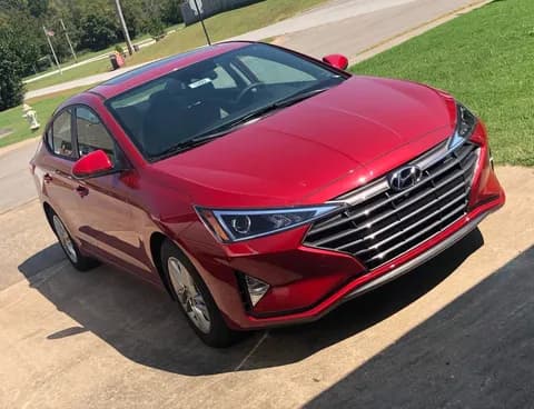 هيونداي إلانترا 2.0L GLS 2019 مستعملة هيونداي إلانترا 2.0L GLS 2019 مستعملة used_cars.forSale