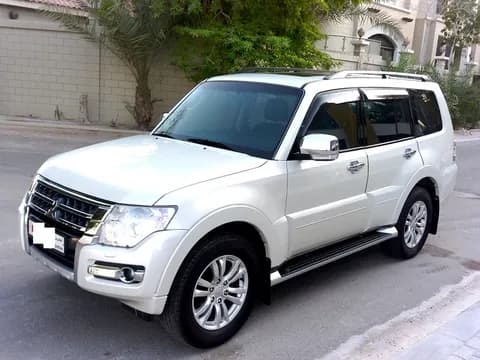 ميتسوبيشي باجيرو 3.5L 5 Door Full 2022 مستعملة ميتسوبيشي باجيرو 3.5L 5 Door Full 2022 مستعملة used_cars.forSale