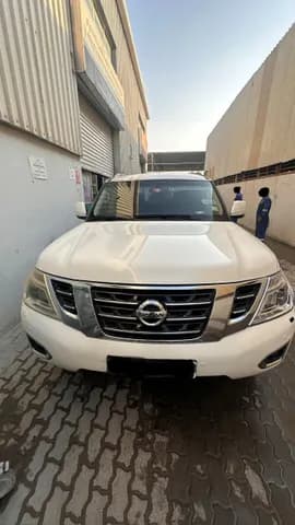 Used Nissan Patrol 5.6 SE 2014 Used Nissan Patrol 5.6 SE 2014 used_cars.forSale