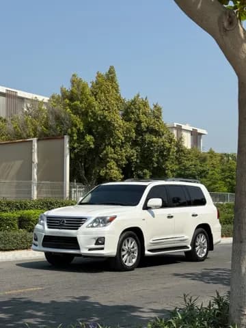 Used Lexus LX 570 5 door 5.7L 2011 Used Lexus LX 570 5 door 5.7L 2011 used_cars.forSale