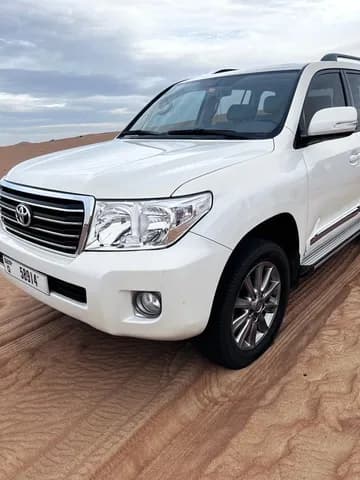 تويوتا لاند كروز 5 Door 4.0L 2012 مستعملة تويوتا لاند كروز 5 Door 4.0L 2012 مستعملة used_cars.forSale