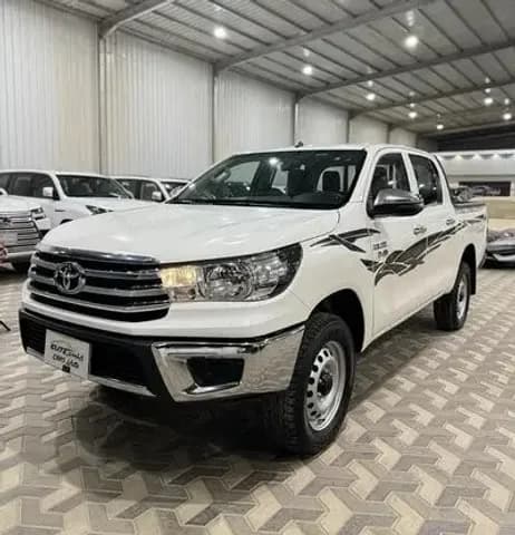 تويوتا هايلكس 2.8L S GLX Double Cab M/T (4x4) 2022 مستعملة
