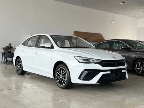 New MG 5 1.5L STD 2025