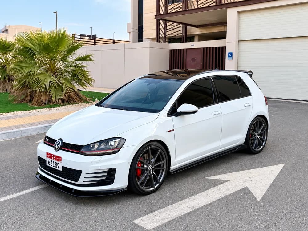 Used Volkswagen Golf GTI Package 1 (230 HP) 2015
