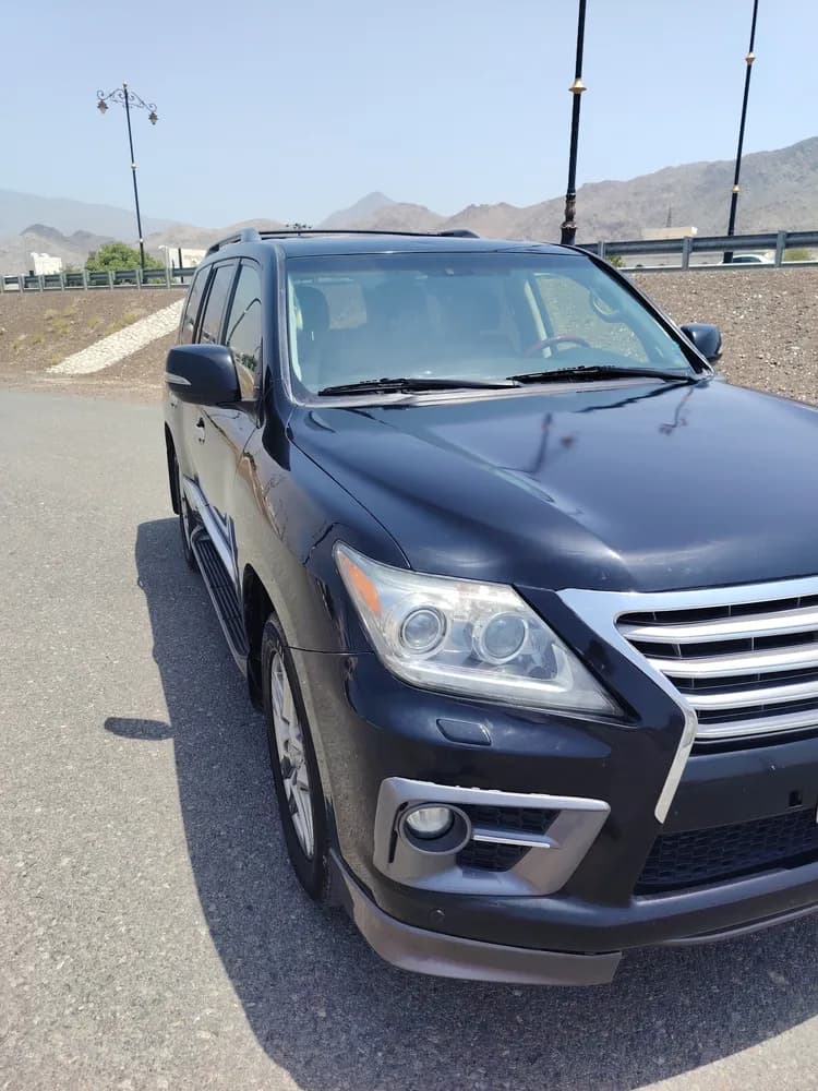 Used Lexus LX 570 2014