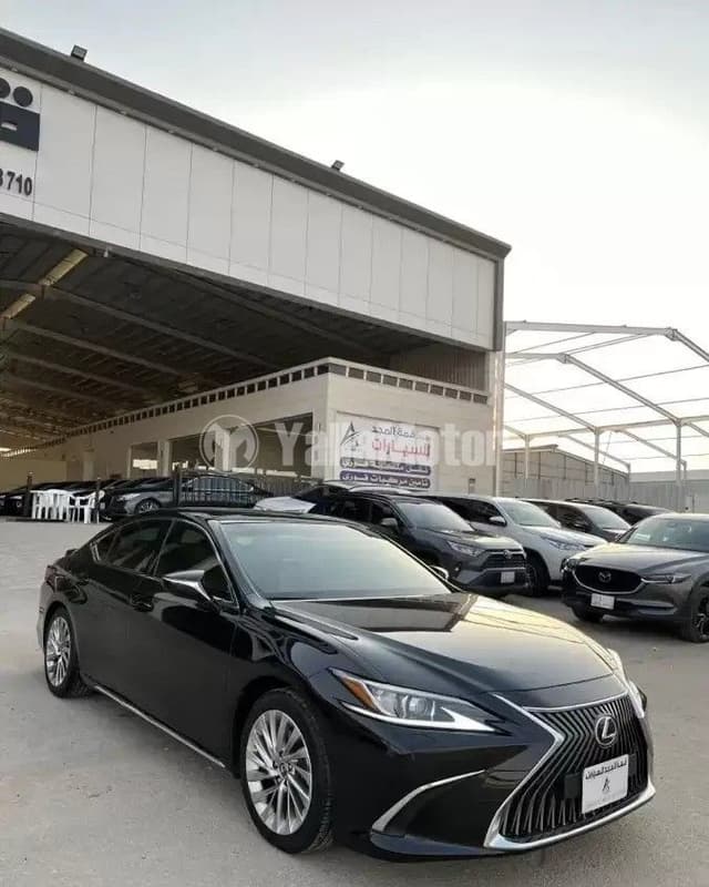 Used Lexus ES 2019 for sale in Riyadh - Yallamotor Saudi Arabia